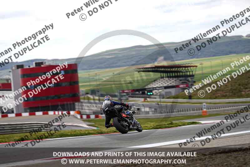 cadwell no limits trackday;cadwell park;cadwell park photographs;cadwell trackday photographs;enduro digital images;event digital images;eventdigitalimages;navarra;no limits trackdays;peter wileman photography;racing digital images;trackday digital images;trackday photos